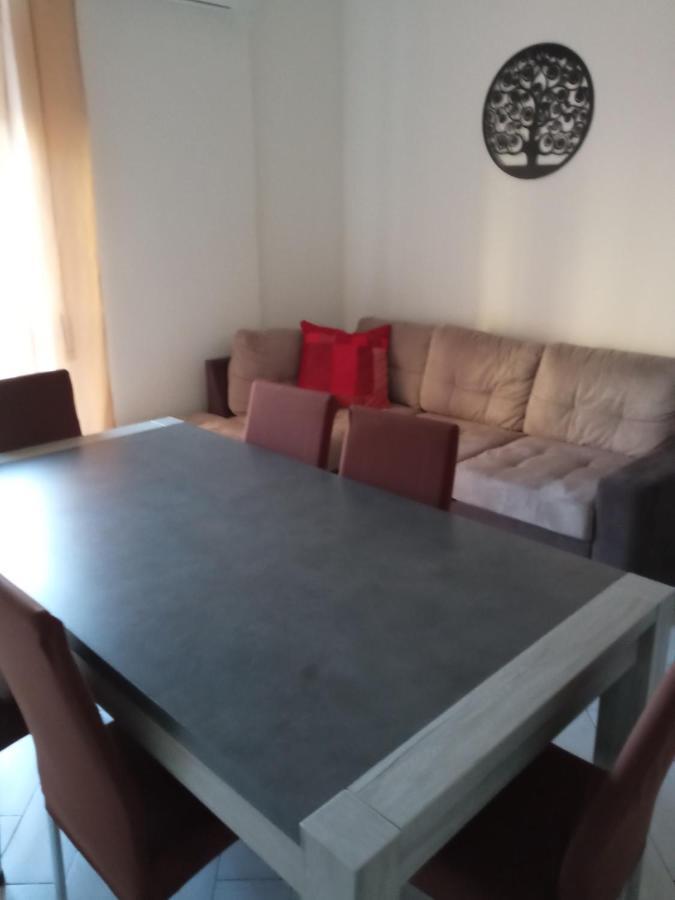 Family Apartment Бриндізі Екстер'єр фото