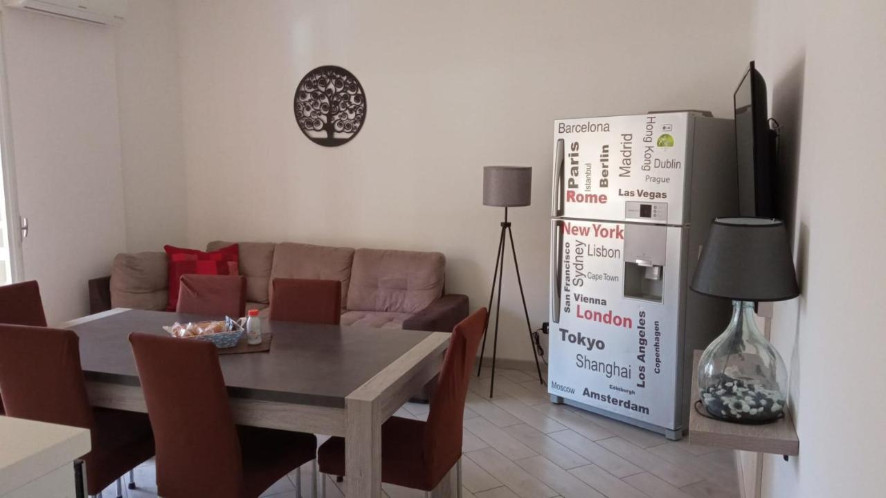 Family Apartment Бриндізі Екстер'єр фото